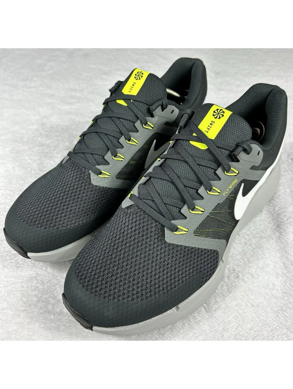 Nike Run Swift 3 Men's Running Shoes Size 13 Grey White DR2695-014 Walking Shoes